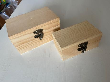 Drevená krabička na šperky / šperkovnica, 