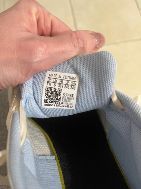 Adidas, adidas,39