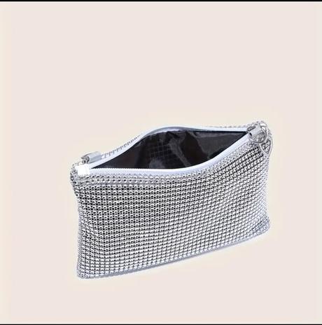 Trblietavá kabelka,