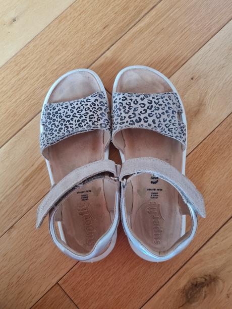 Sandále, superfit,35