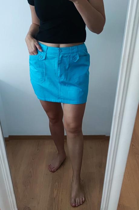 Modrá minisukňa, s