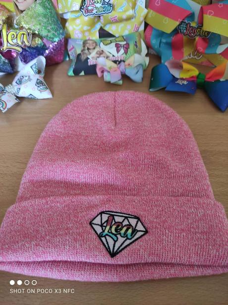 Mašle a čiapka lea, l