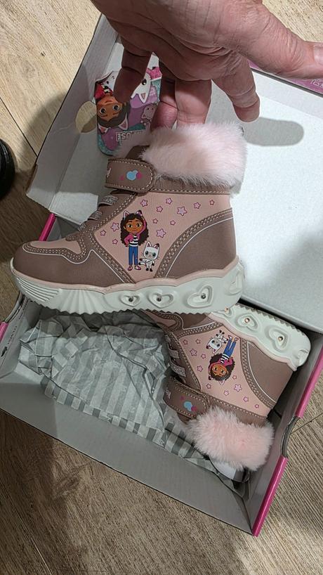 Teple alebo prechodne topanočky 23, disney,23