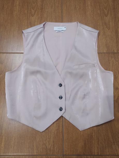 Oblekova vesta, reserved,l