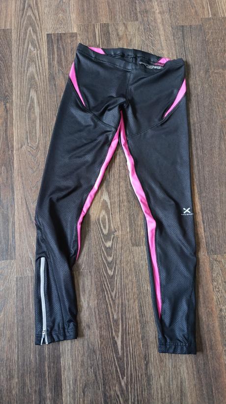 Športové legíny, s