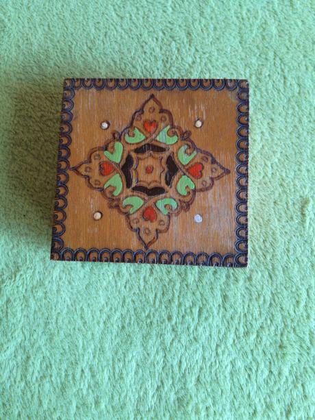 Retro drevená dózička, 