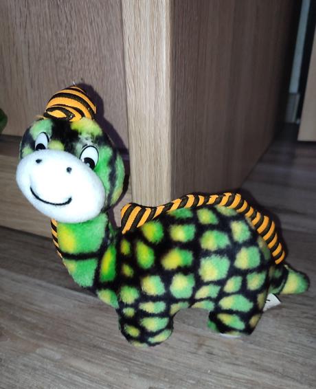Plyšový dino, 