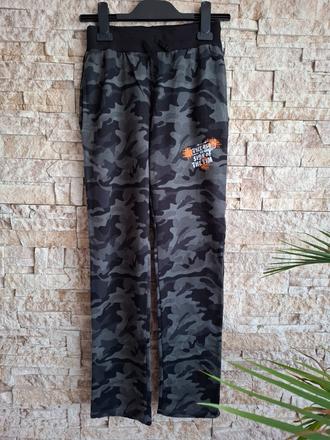 Maskáčové tepláky 146, 146