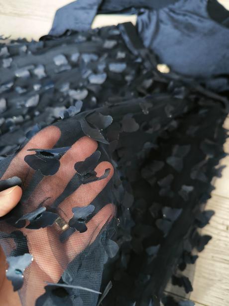 Slávnostné šaty, 134