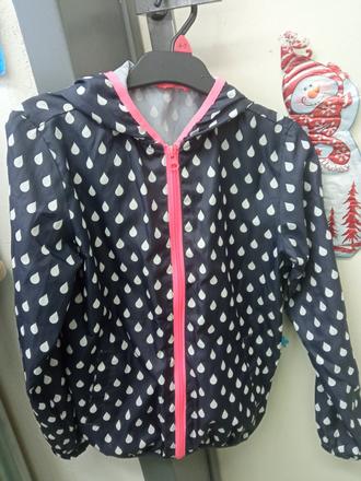 Tenká bodkovaná bunda, 134