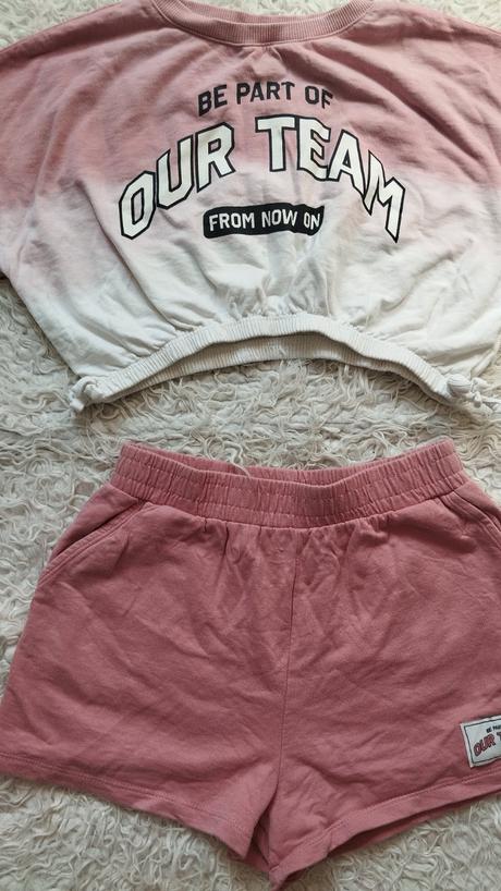 Dievčenská súprava, 134