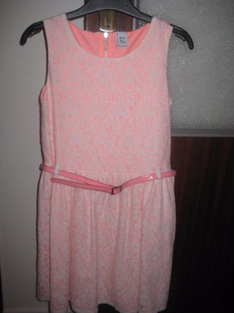 Nádherné šaty, reserved,140