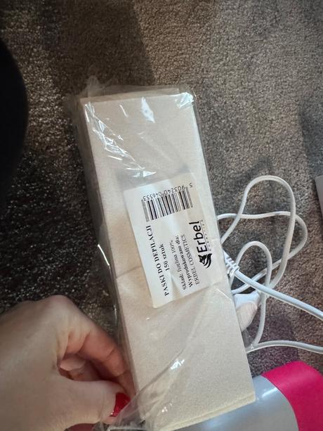 Prístroj, vodky a papiere na depiláciu, 