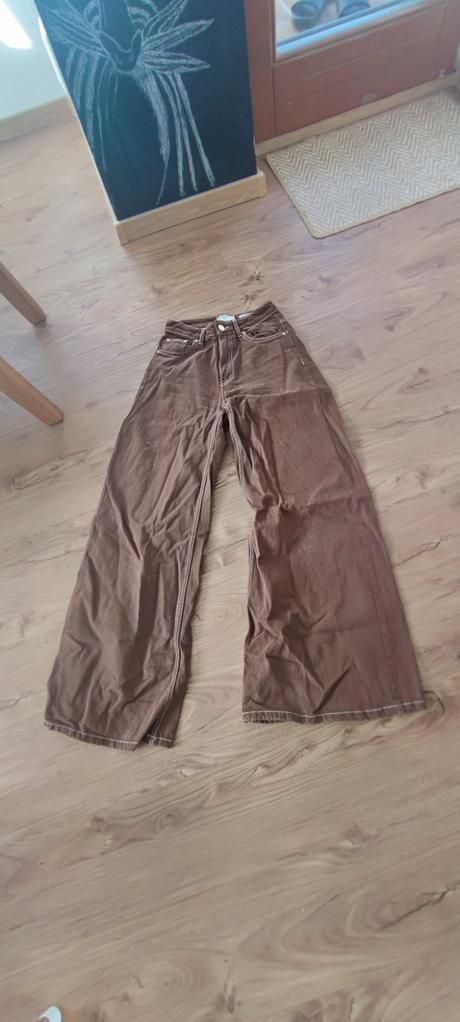 Nohavice, bershka,34