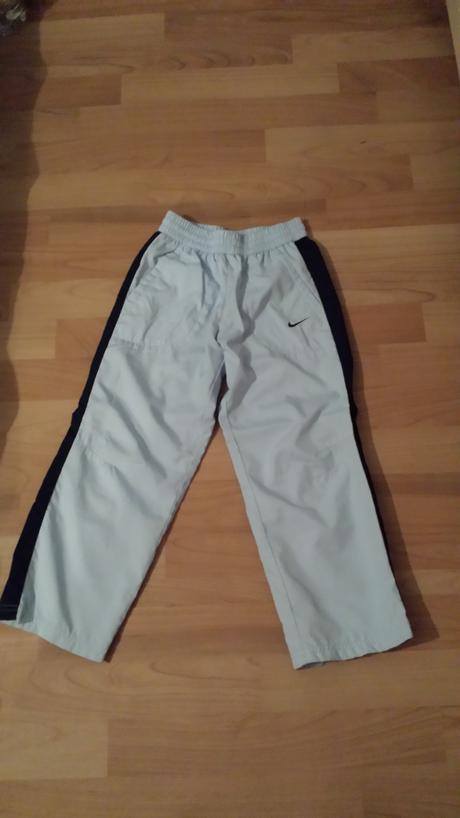 Sustakove nohavice, nike,116
