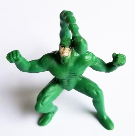 Kinder - nekinder figúrky,