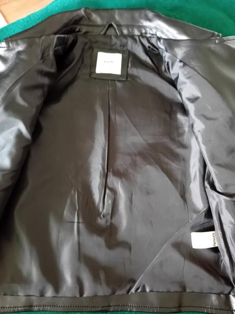 Koženková bunda, sinsay,146