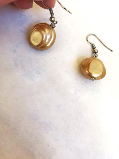 Perlové náušnice, 