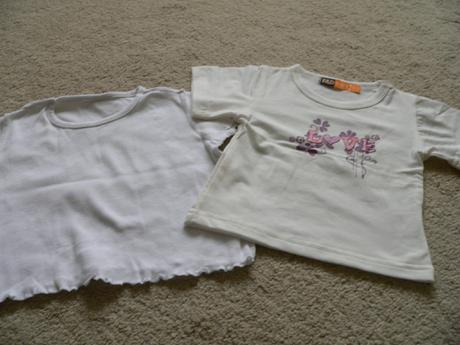 Dva kusy triciek, 74