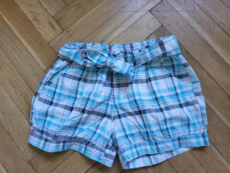 Dievcenske sortky, 152