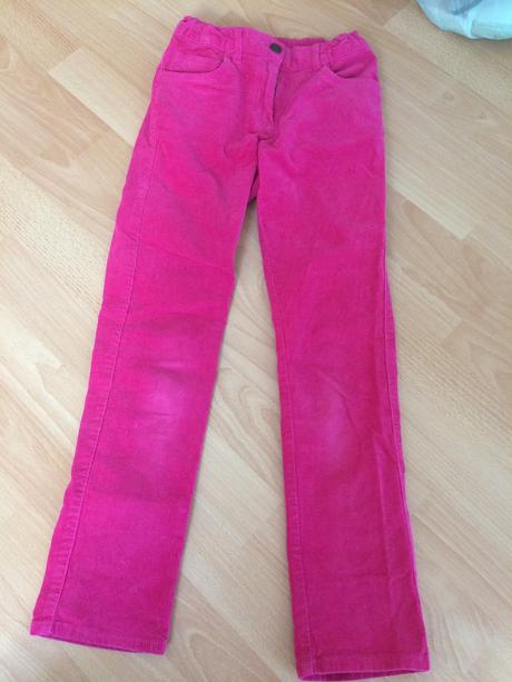 Mencestrove nohavice, lupilu,134