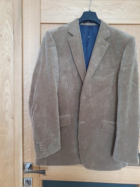 Menčestrové pánske sako, 24