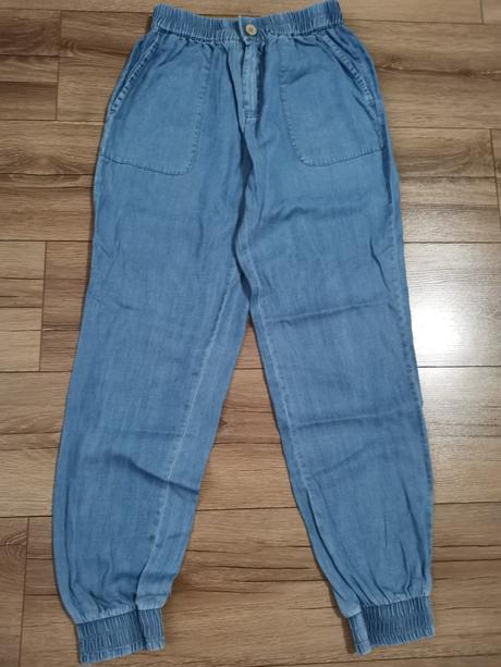 Ľahké nohavice, 36