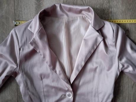Krásne metalické sako, s
