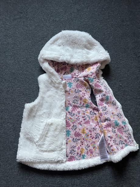 Kožušinková vestička, pepco,92