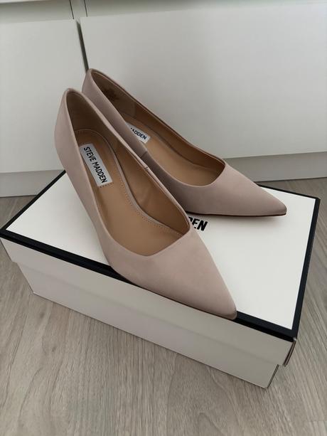 Lodicky, steve madden,37