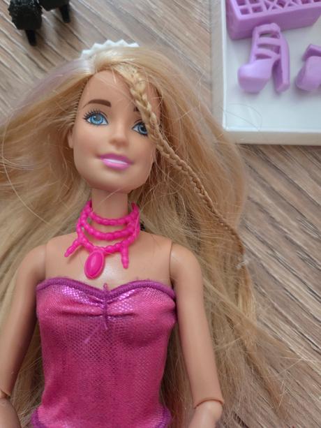 Barbie mattel,