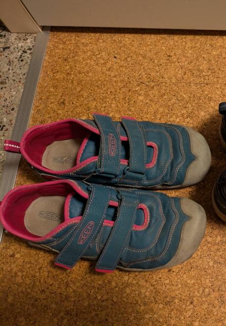 Keen turisticke, keen,36