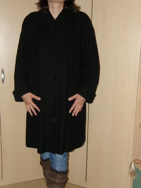 Cierny malo noseny kabat, 42