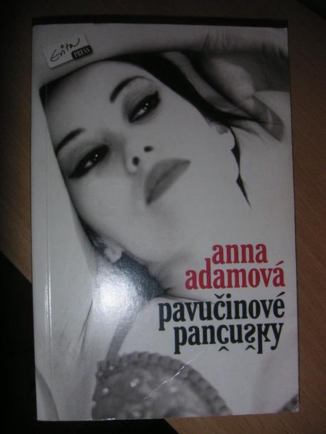 Pavučinové pančušky,