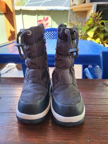 Snehule + doporučené poštovné, deichmann,25