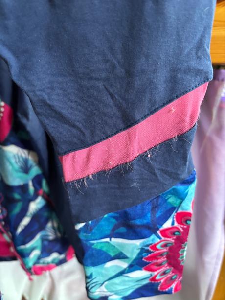 Tenká vetrovka desigual, legíny grátis, desigual,140