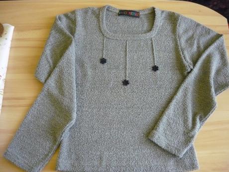 Milý uzlíkový svetrík, s