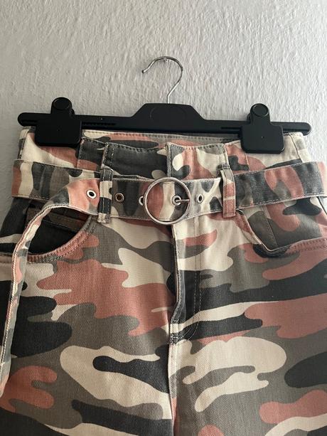 Maskáčové rifle, bershka,34