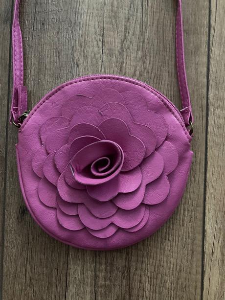 Kabelka kvetinka zn. atmosphere, atmosphere