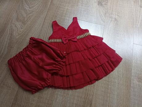 Slávnostné šaty, 74