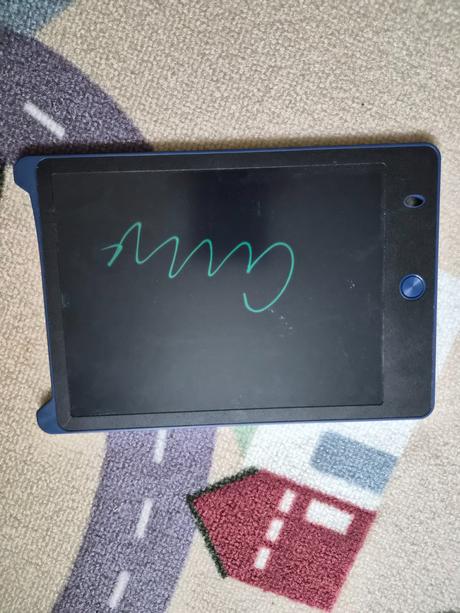 Detske hodinky nove + tablet na kreslenie, 