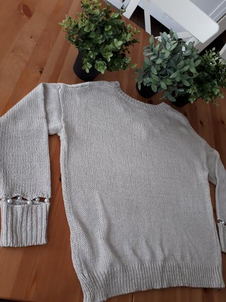 Krasny pleteny svetrik s perlickami, m