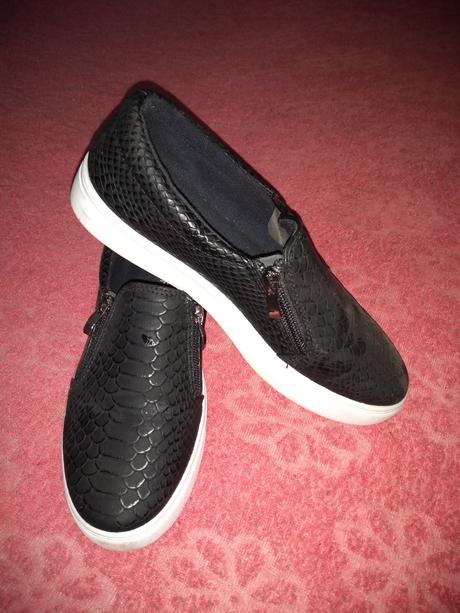 Čierne tenisky, 37