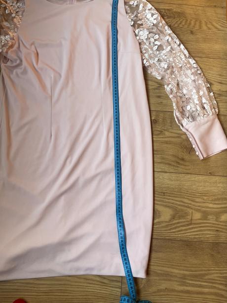 Originálne spoločenské šaty s nadýchanými rukávmi, l