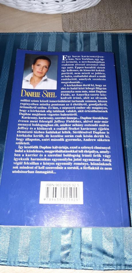 Kniha danielle steel, 
