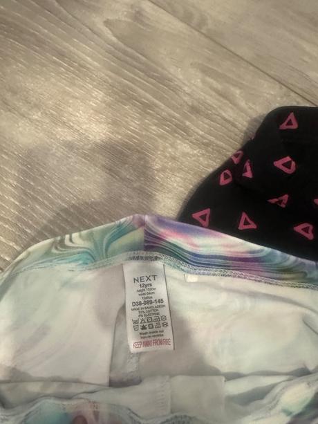 4 kusy leginy nenosene, 152