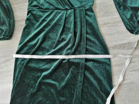 Zelené zamatové šaty reserved, vs, reserved,s