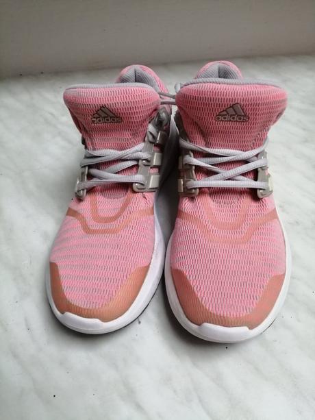 Botasky damske znackove adidas vel. 39,5, adidas,39