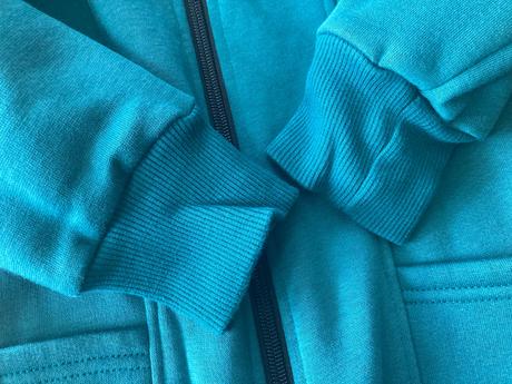 Mikina s volánmi why, 104