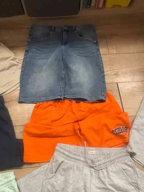 Kratase 164/170/176- 12kusov top stav, 170